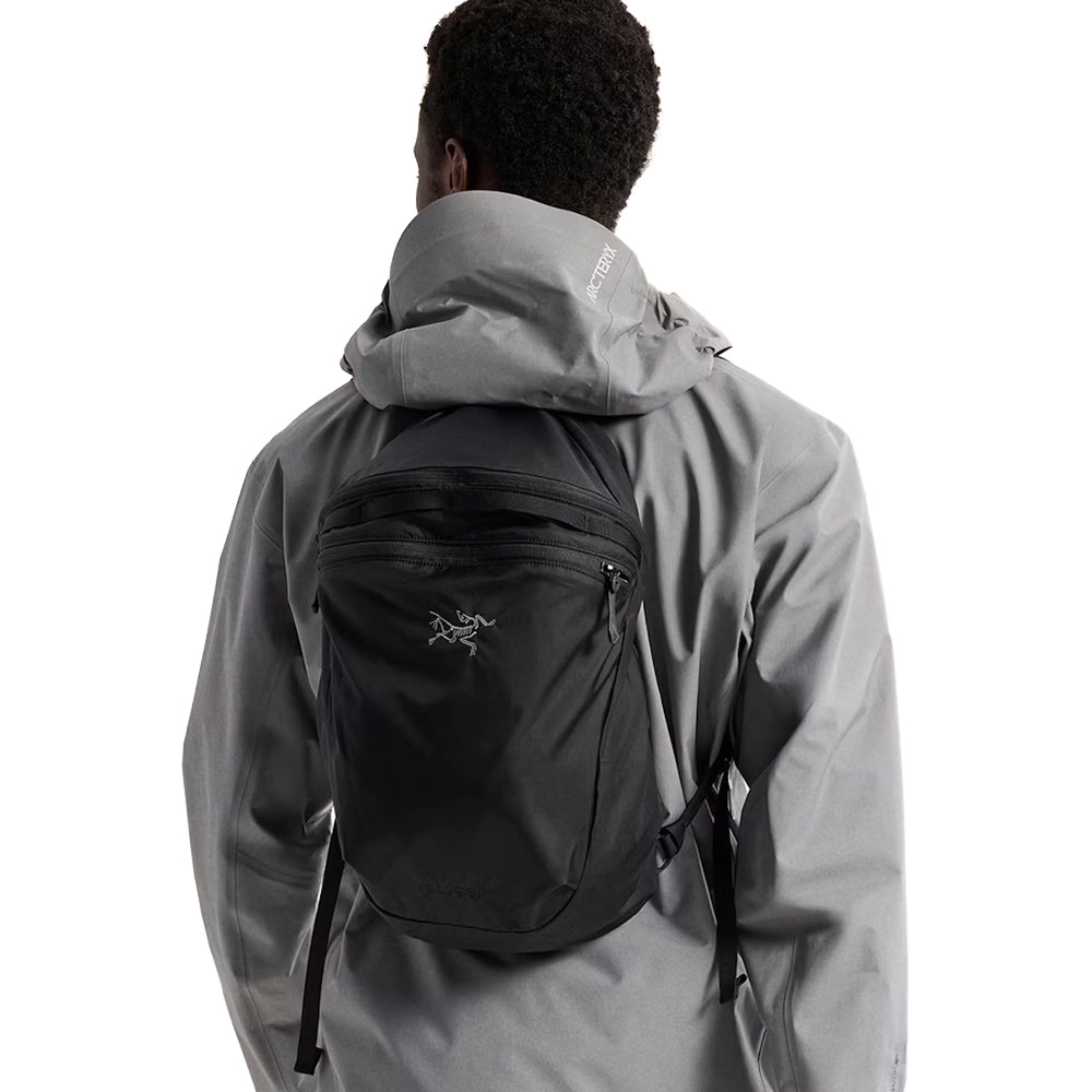 Arc'teryx Heliad 15L Backpack | Fast UK Dispatch – The Brokedown Arc'teryx Heliad 15L Backpack | Fast UK Dispatch – The Brokedown