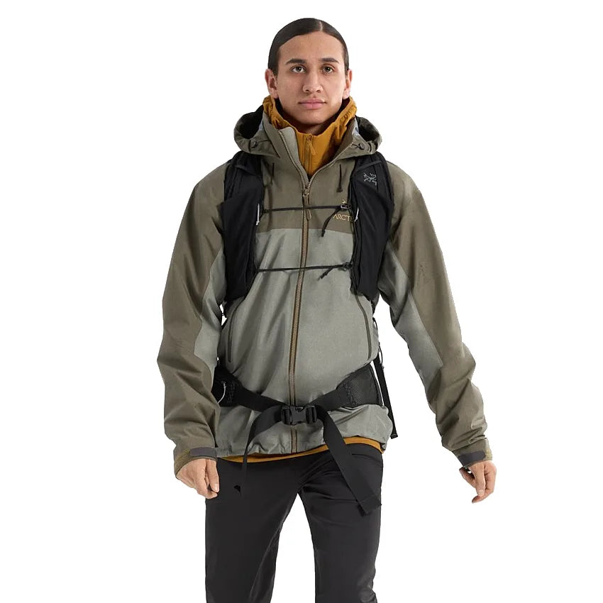 Arc'teryx - Men's Beta AR Jacket - Forage / Tatsu – The Brokedown Arc'teryx - Men's Beta AR Jacket - Forage / Tatsu – The Brokedown