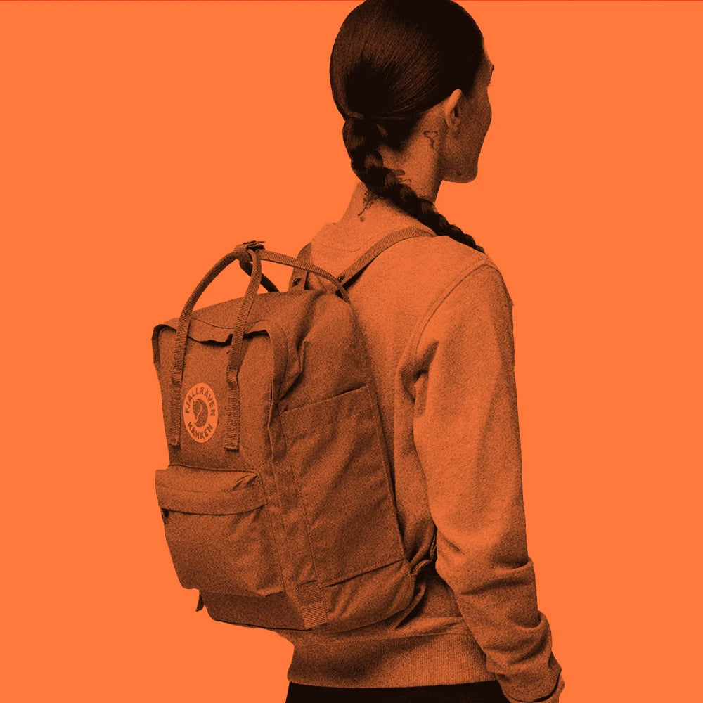 Orange fjallraven kanken hotsell