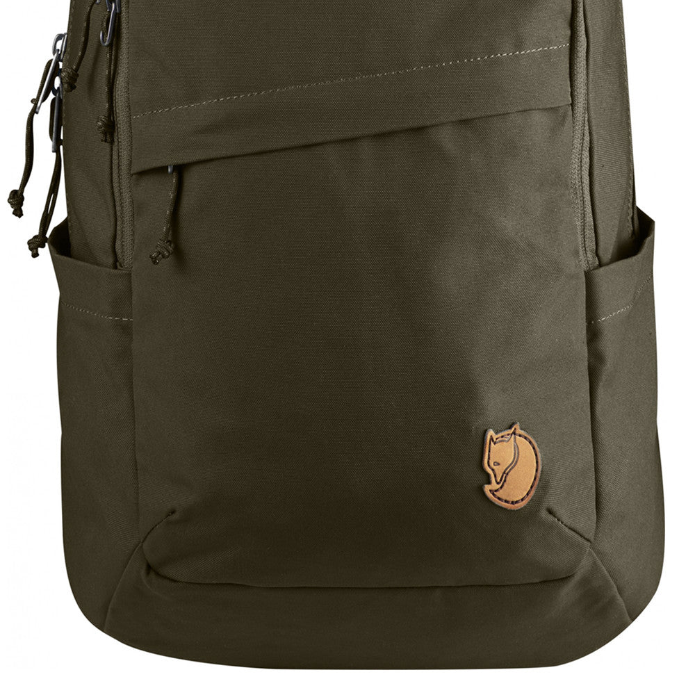 Fjällräven - Räven 20L Backpack - Dark Olive – The Brokedown